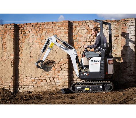 mini digger hire bristol